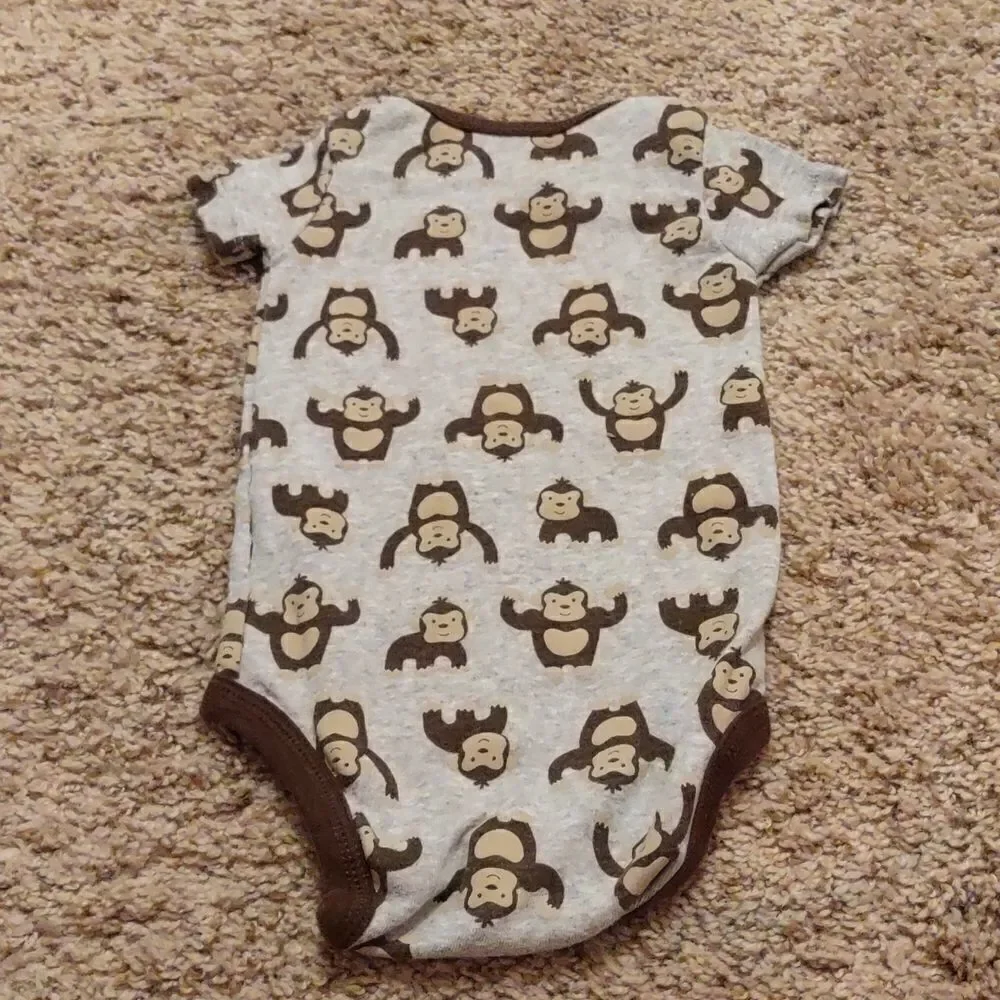 Carter's size 6 months gray onesie brown tan monkey print excellent condition‎